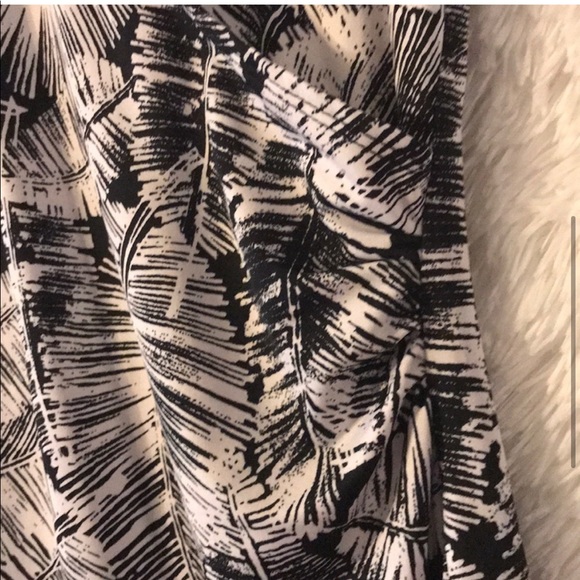 Size M/L Dress - Picture 5 of 6